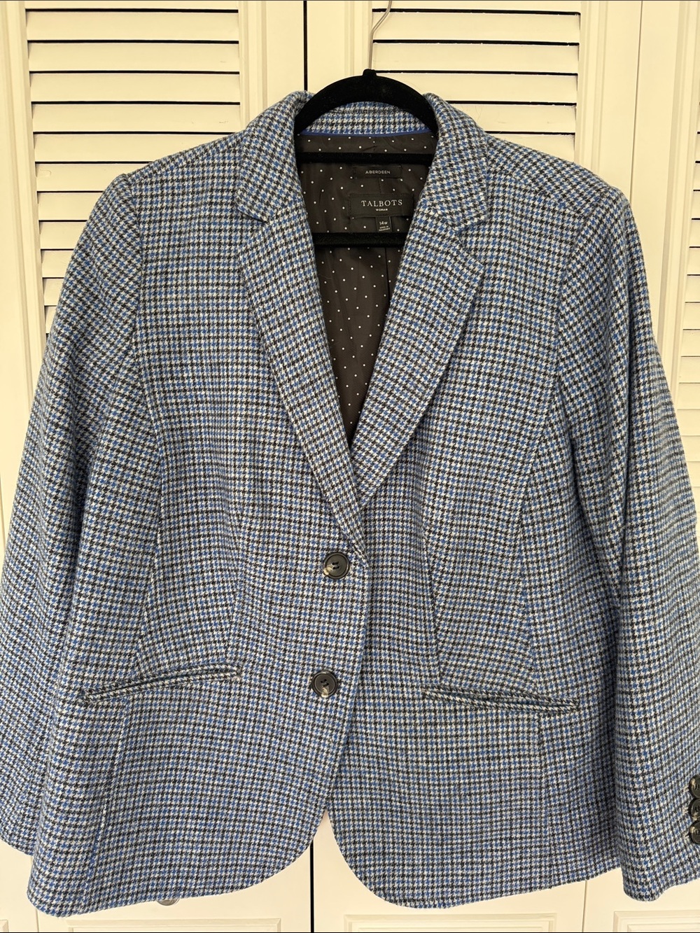 Never worn-Talbots Blue Houndstooth Tailored Blazer